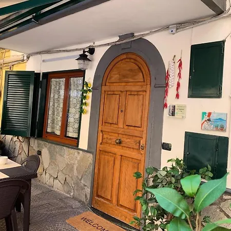 San Gennaro House Holiday home *